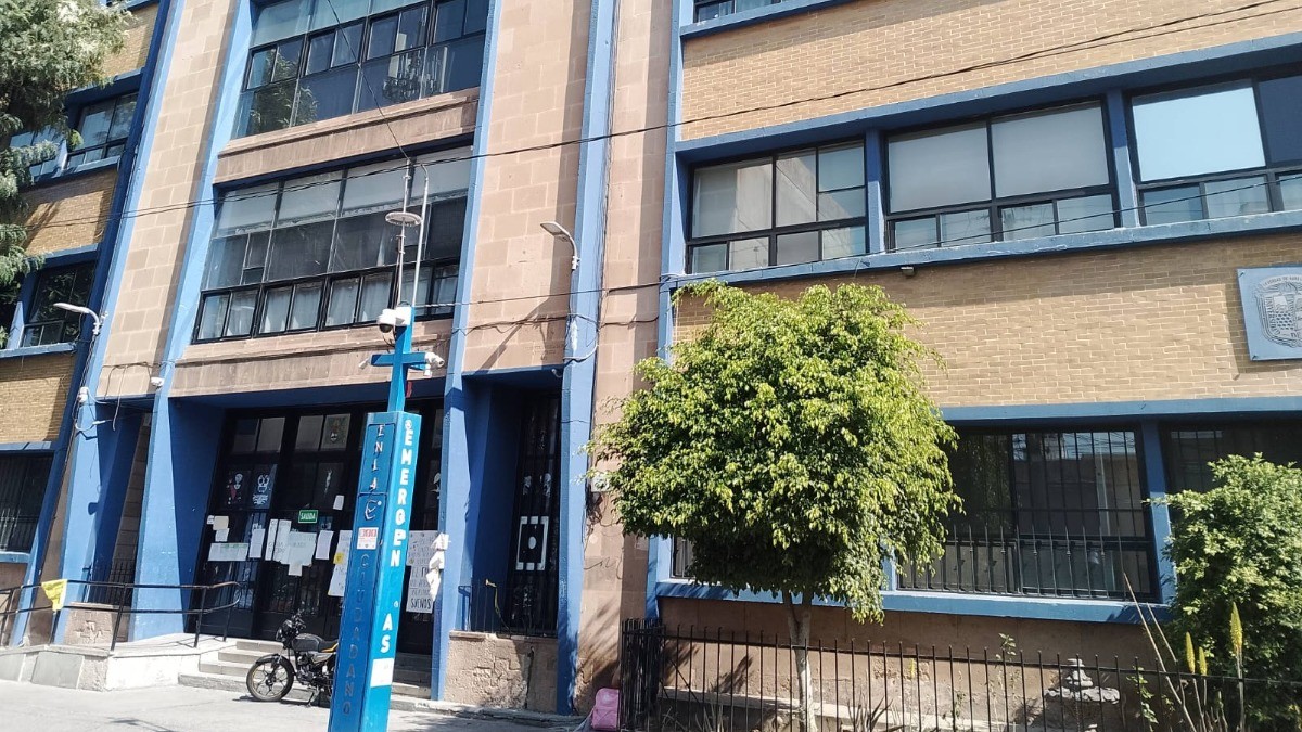 Dictamen estructural de Prepa UG a finales de marzo; mientras tanto, clases híbridas