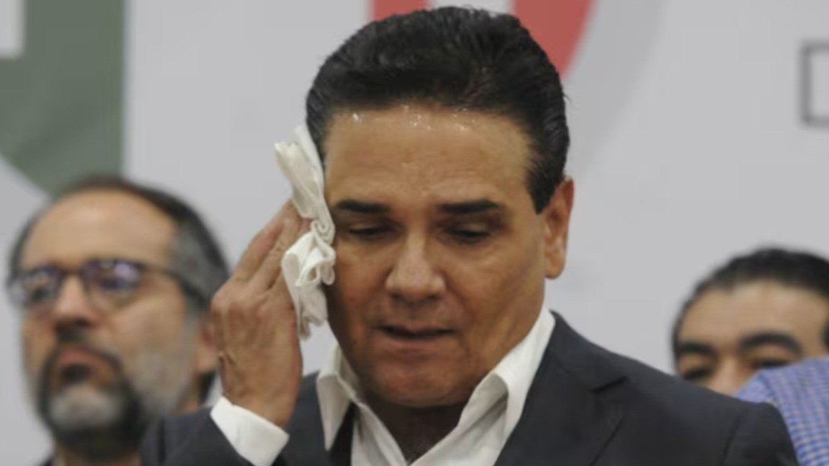 Rechaza FGR detención de exgobernador Silvano Aureoles 