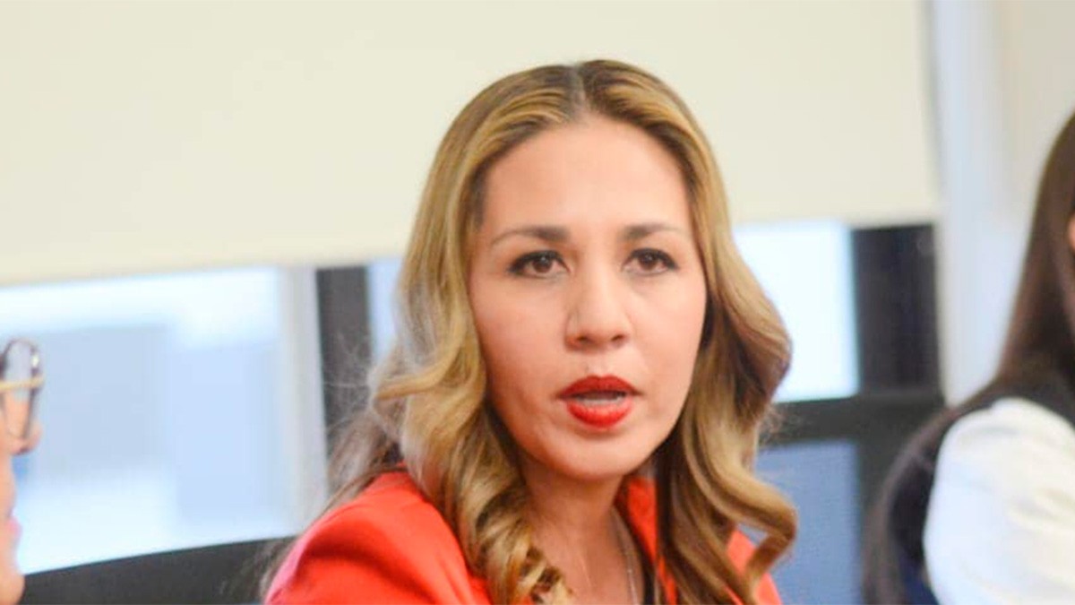 Alcaldesa de Silao garantiza respaldo a la familia del periodista asesinado