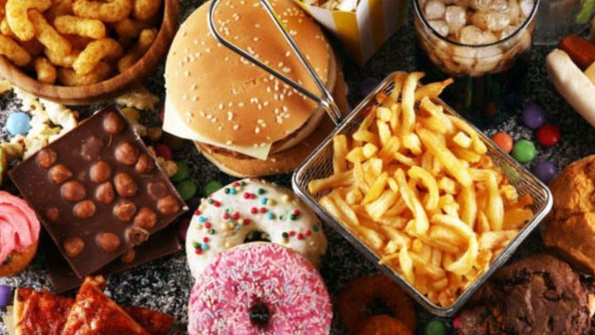 Estos alimentos estarán prohibidos en las tienditas escolares a finales de marzo