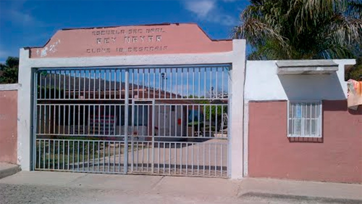 Adolescente quería presumir en su escuela el arma de su abuelito, pero se la decomisan