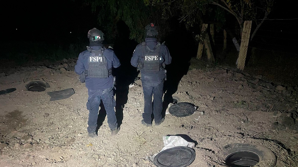 Hallan más de 80 mil litros de huachicol en contenedores enterrados en un predio