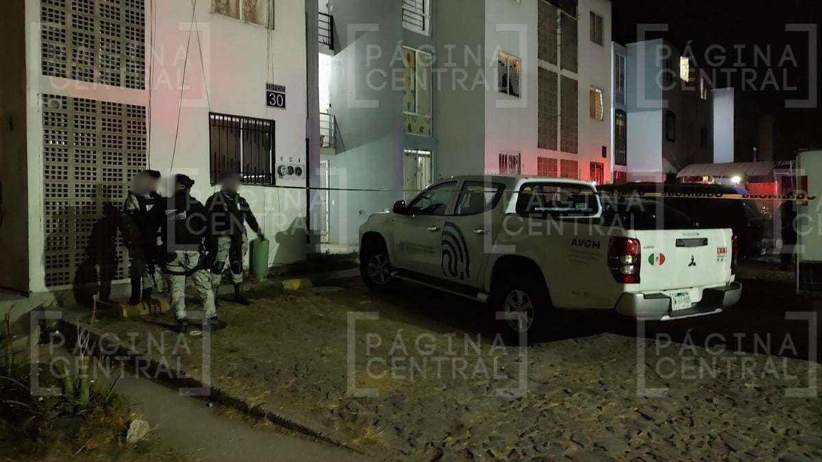 Asesinan a mujer embarazada y a su hija de 8 años