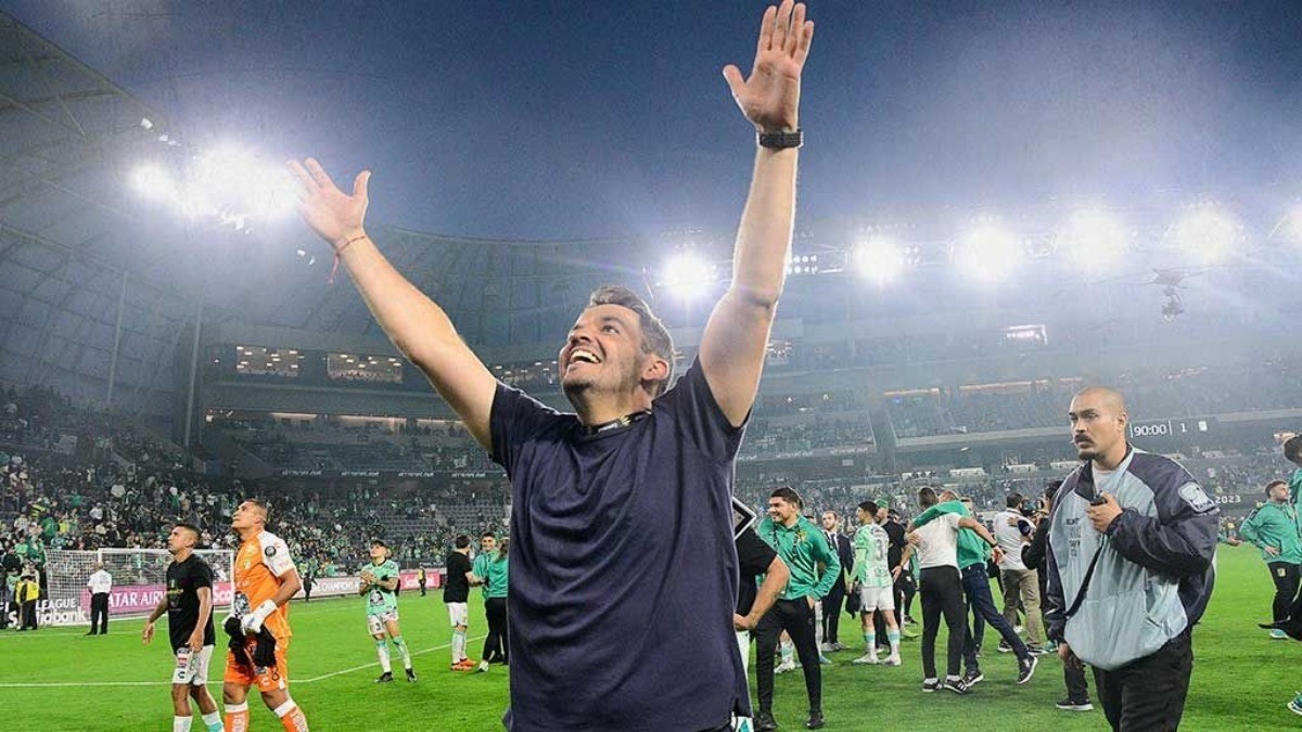 Le tengo mucho amor al León: Nicolás Larcamón previo a enfrentarlo