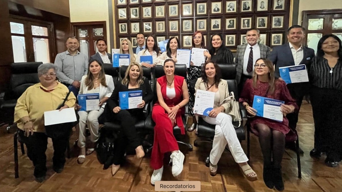 Presidencia municipal de León ofrece certificación para administradores de condominios