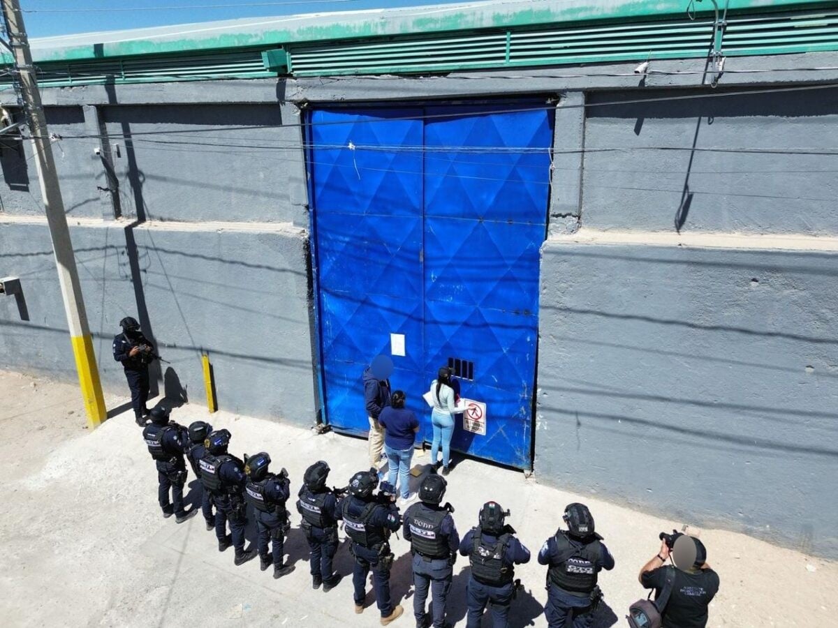 Cateo del millón en León: Decomisan bodega con estos productos