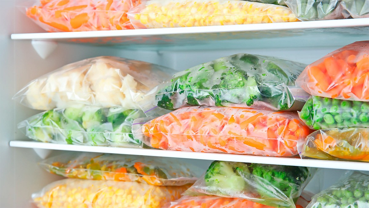¿Las verduras y frutas congeladas son saludables? Un experto lo explica