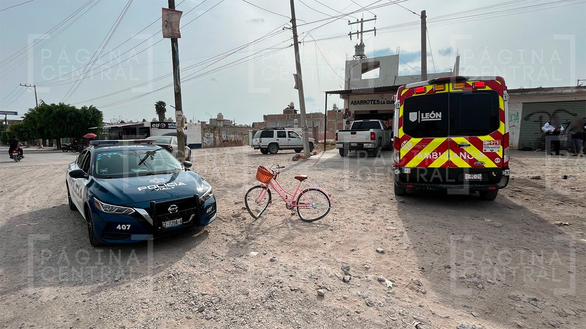 Motociclista atropella a una niña de cinco años que iba en su bicicleta en El Recuerdo
