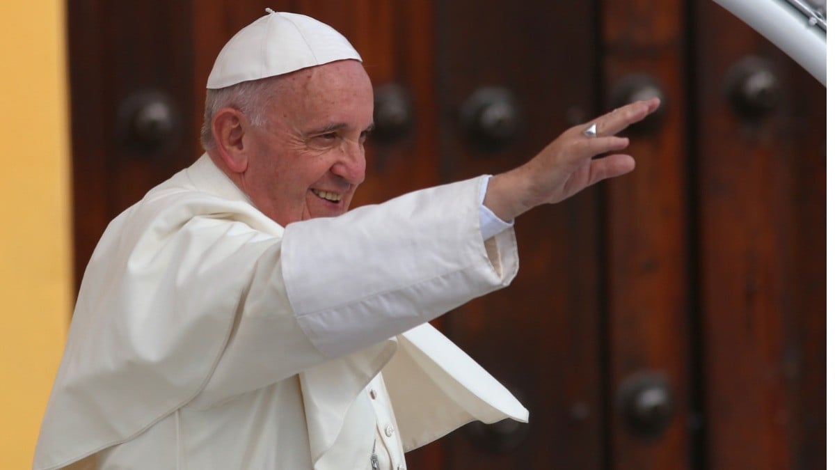 ¿Ya lo dieron de alta? El Papa sorprende al anunciar que aparecerá en público este domingo