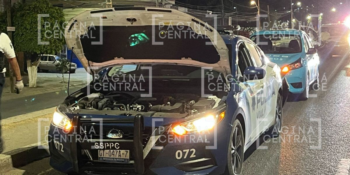 Policía en presunto estado de ebriedad choca contra patrulla