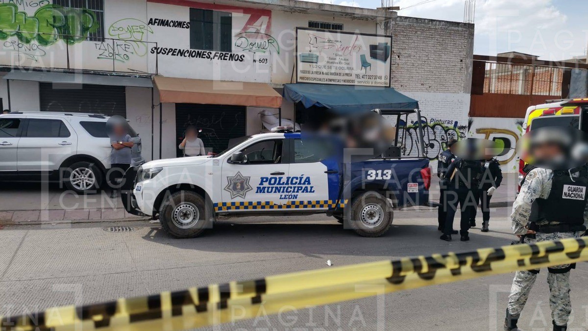 ¡Ataque en tapicería! Mujer y menor quedan muy graves en Rivera de la Presa