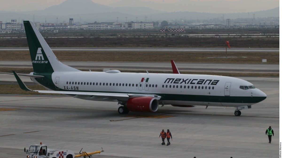 Vuela poco Mexicana de Aviación… pero litiga mucho