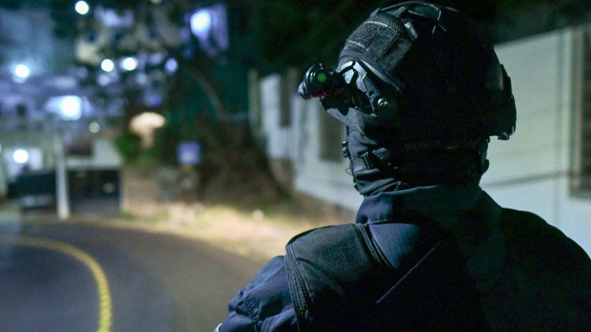 ¿Dónde están los expolicías? León los rastrea con sus datos biométricos