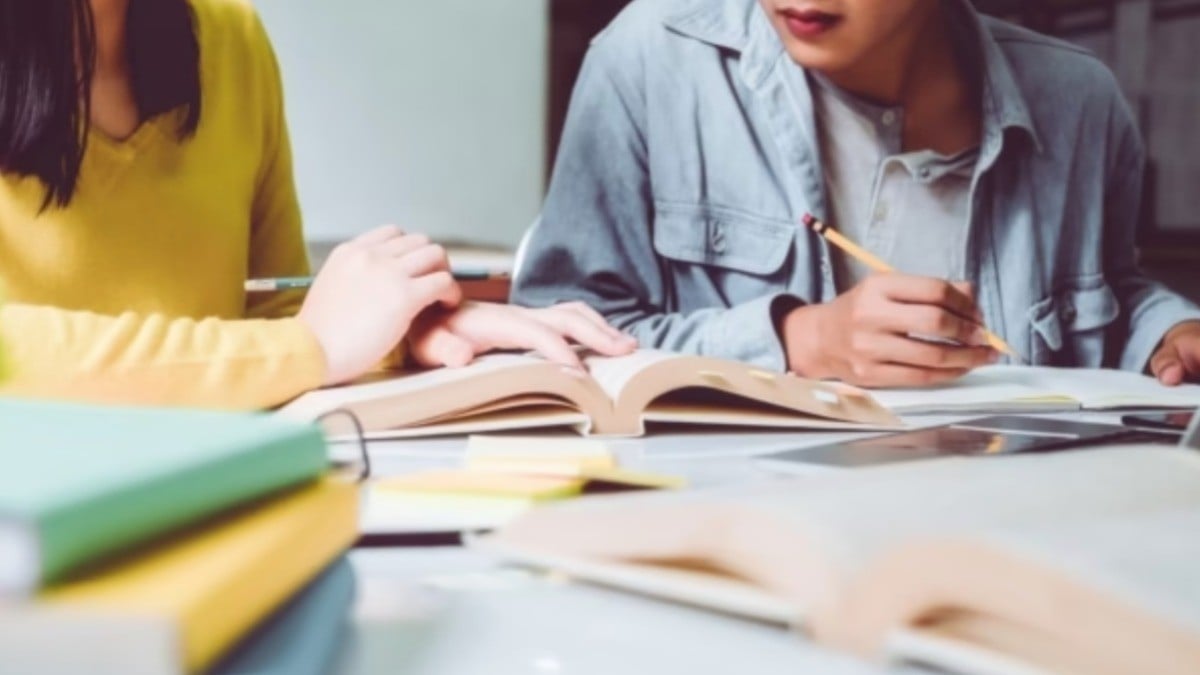 ¿Estudiarás prepa? Convertirán 4 secundarias de Guanajuato en bachilleratos vespertinos