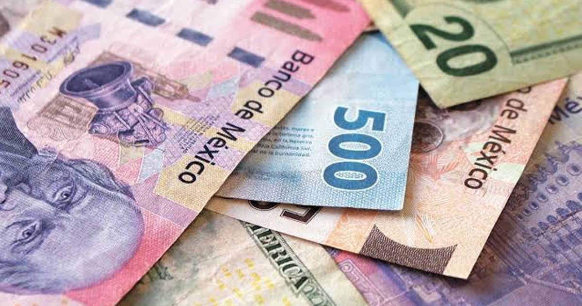 Advierte Fitch presión sobre bancos