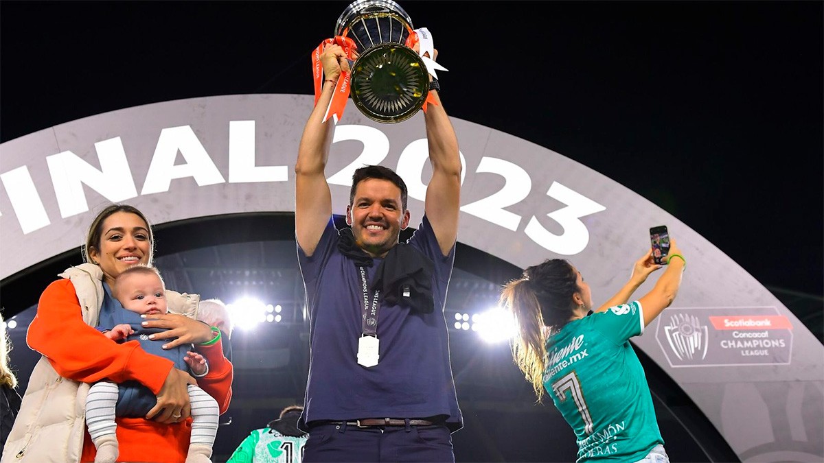 “Me dolería que León quede fuera del Mundial”: Nicolás Larcamón