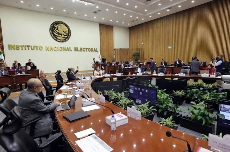 Frena INE -a Gobierno- promoción de elección judicial