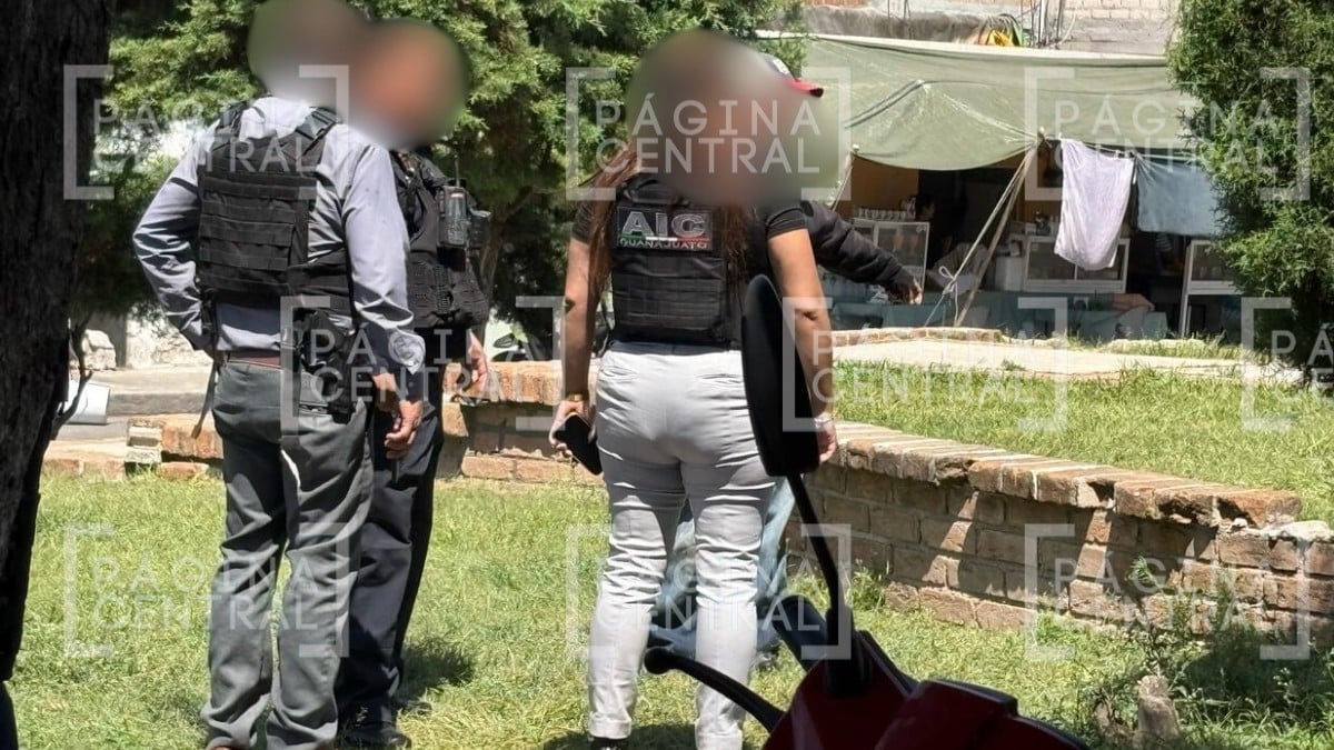 ¡Espeluznante! Vecinos encuentran bolsa de regalo y dentro había un cráneo humano y tierra