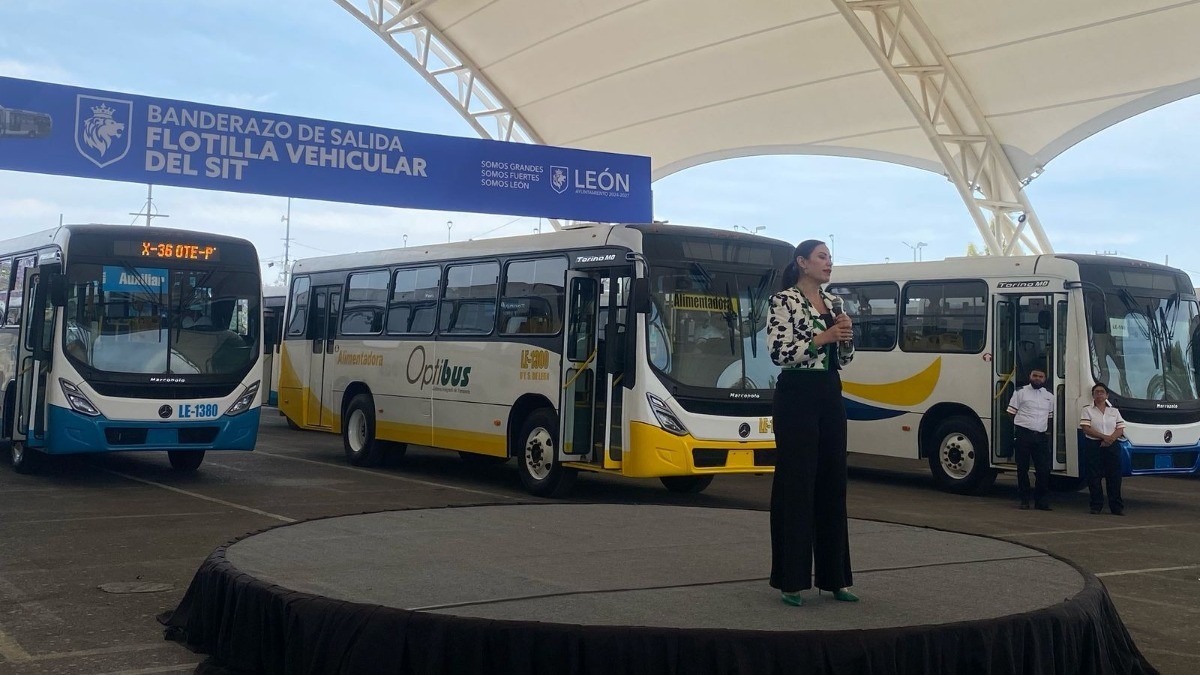 ¡A estrenar! Buenas noticias: Ya circulan en León 30 nuevos camiones de transporte