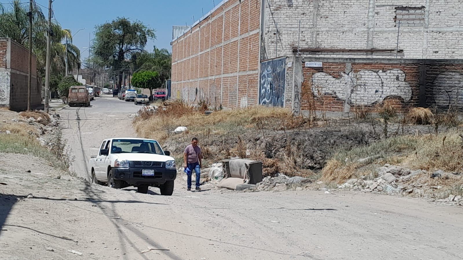 Entre robos, cuerpos y basura: Piden puente vial en Killian II para reducir inseguridad