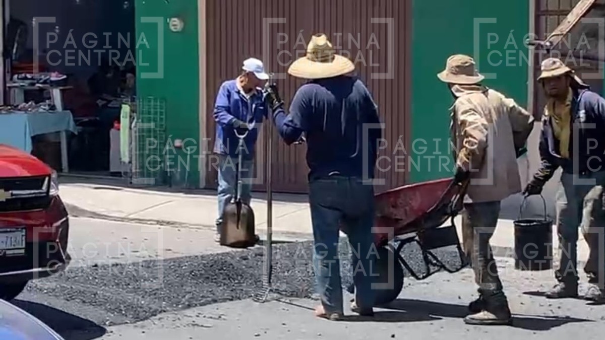Vecinos de la colonia Obrera se unen para salvar un tope cerca de escuelas y un templo