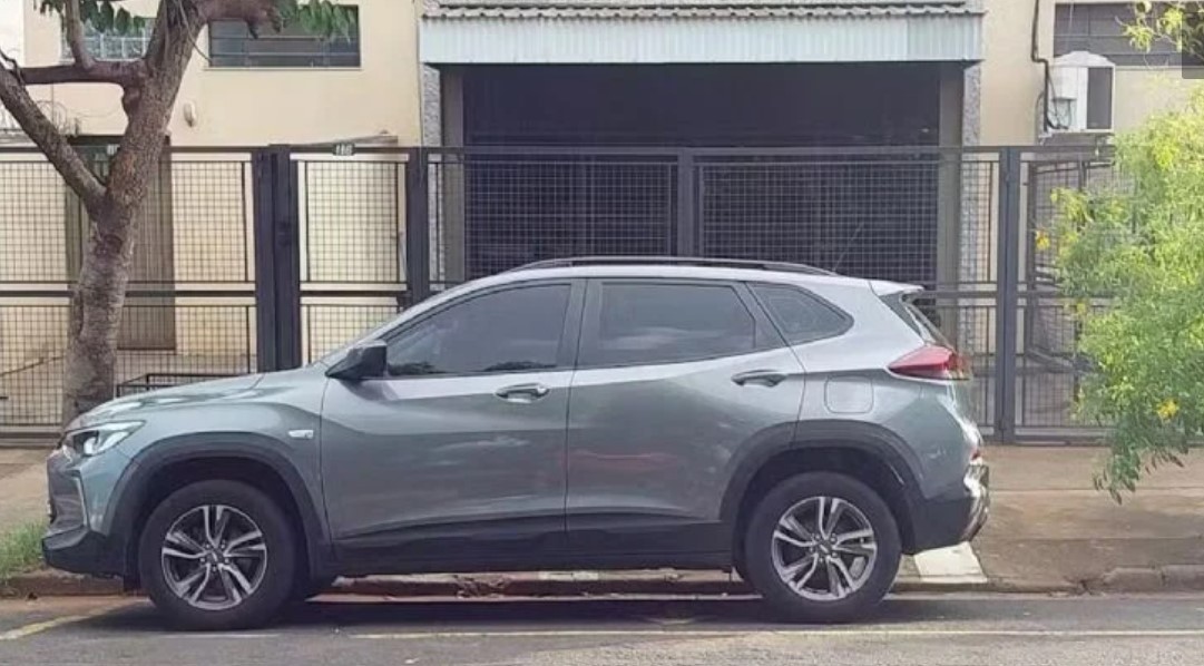 ¡Olvidó dejarlo en la guardería! Tía deja a niño en auto por horas y este muere 