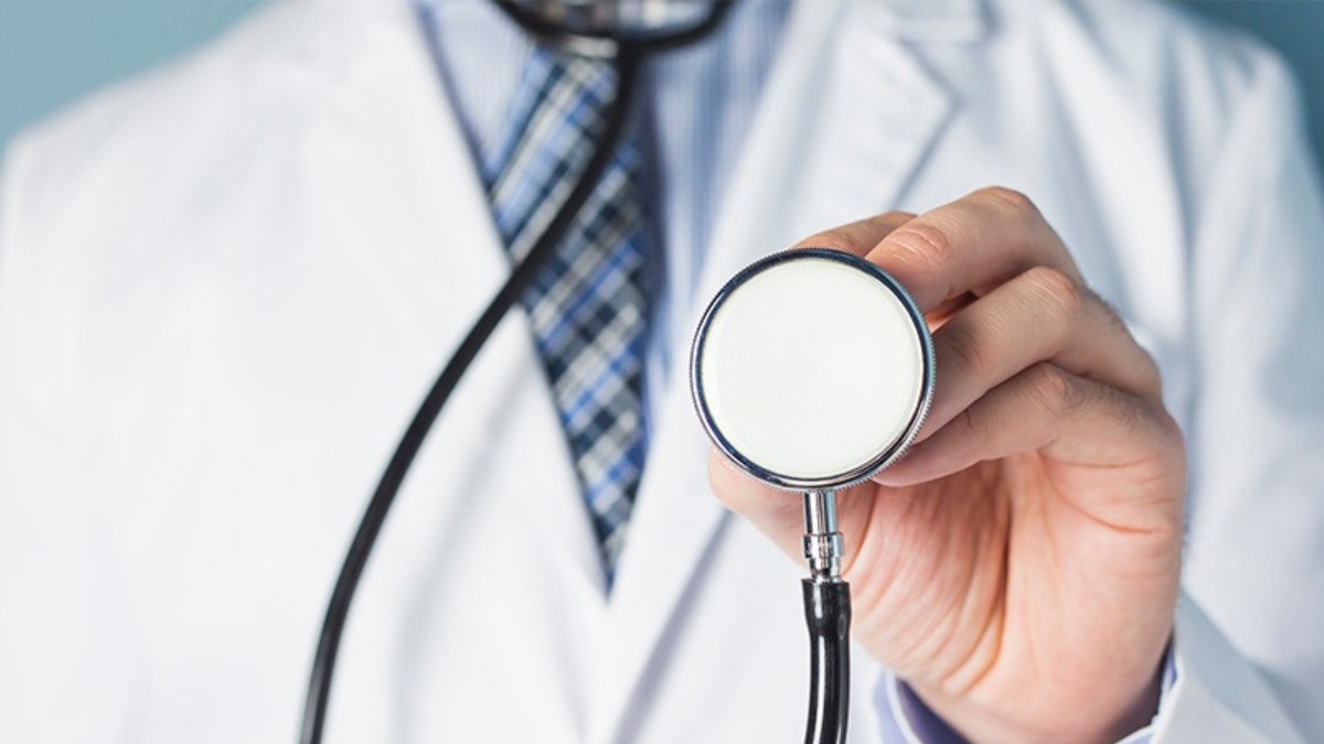 Falso cardiólogo daba consulta en hospital y provoca la muerte de 7 personas