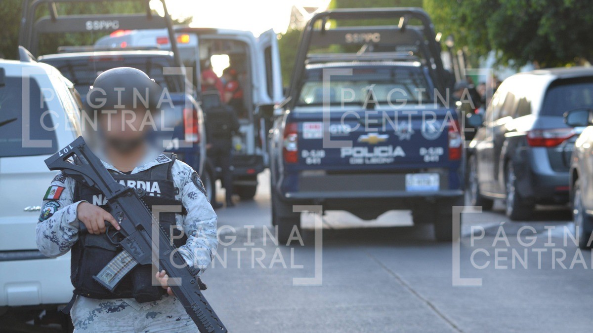 ¡Corre por su vida! Motosicarios disparan a hombre y se resguarda en casa de Las Piletas