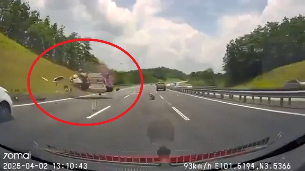 VIDEO ¡Impactante! Acelera sin control, se estrella y sale 'volando' del auto