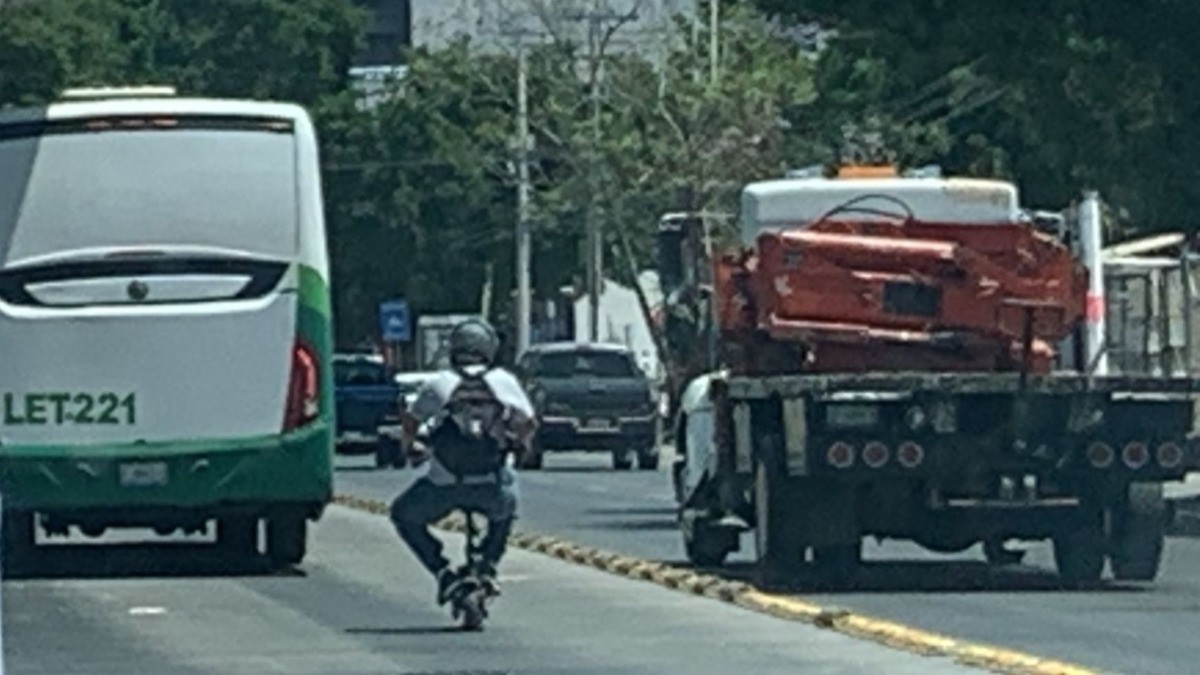 'Motos, bicis y patines descontrolan León': empresarios, dan opciones para evitar caos