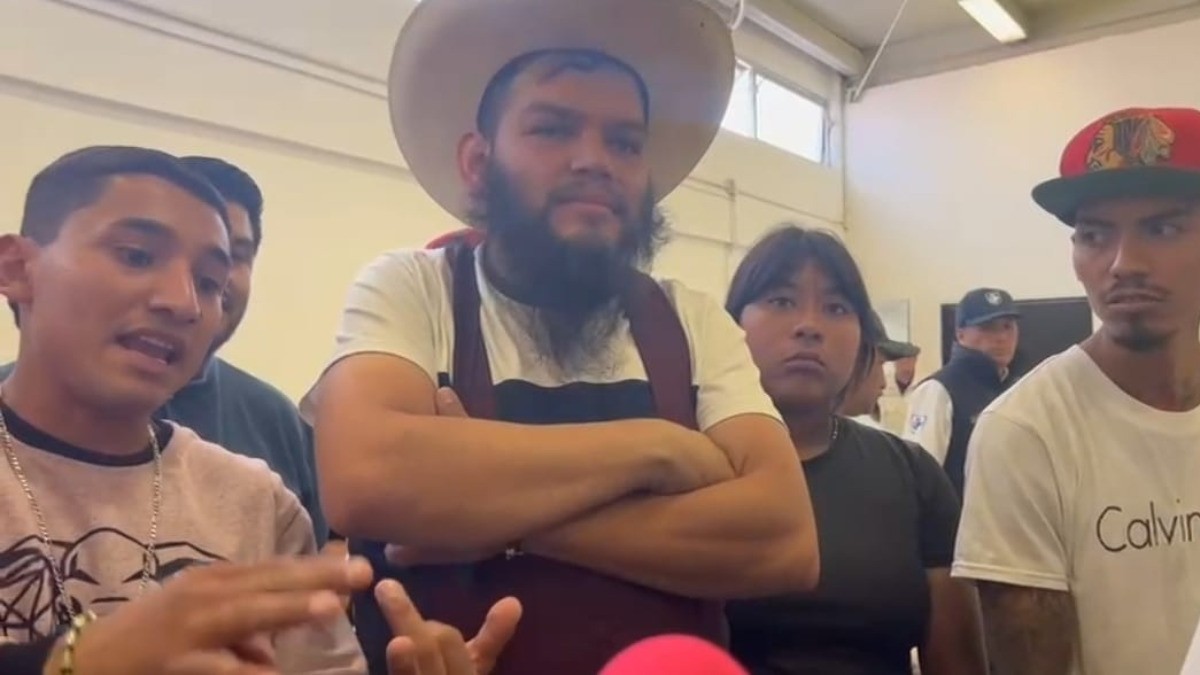 ¡“Ahí está nuestra vida“! Comerciantes ambulantes exigen permanecer en Miguel Alemán