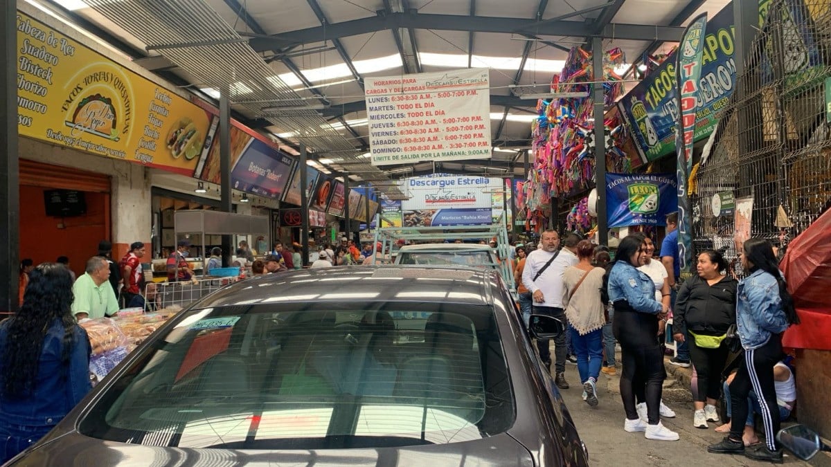Locatarios del Descargue Estrella apoyan retiro de ambulantes, 'era competencia desleal'