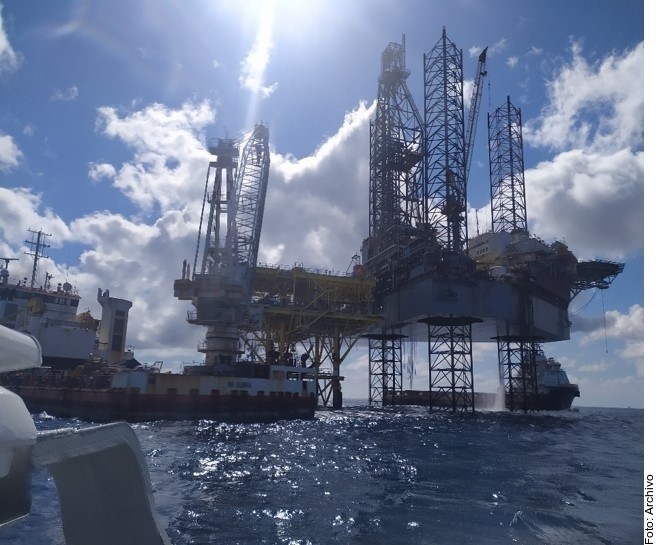 Roban a proveedores de Pemex ¡en el mar!