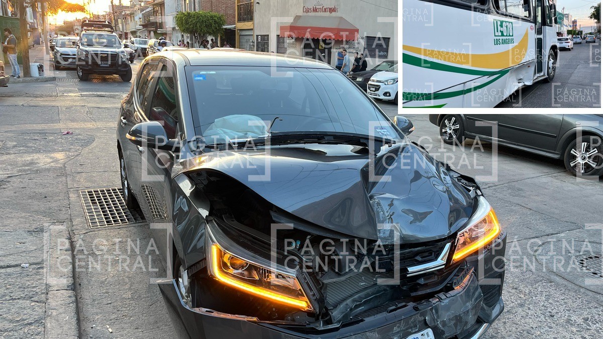 Chocan camión urbano y auto en Nueva Candelaria; ¡no hicieron alto total!