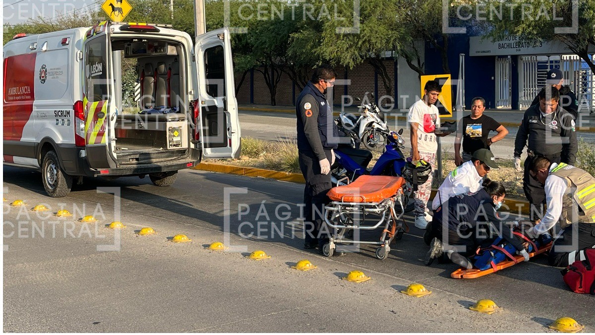 Motociclista derrapa en el acceso al Parque Metropolitano; su estado es grave