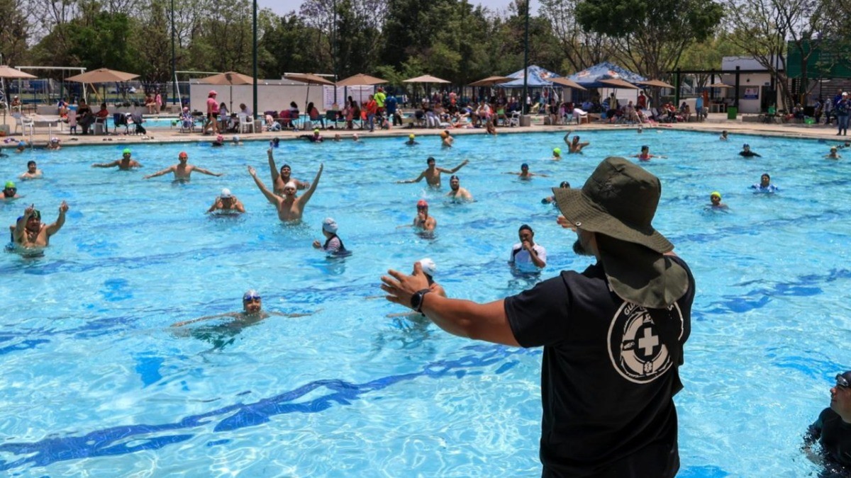¿Qué día podré entrar GRATIS a las albercas de la deportiva?