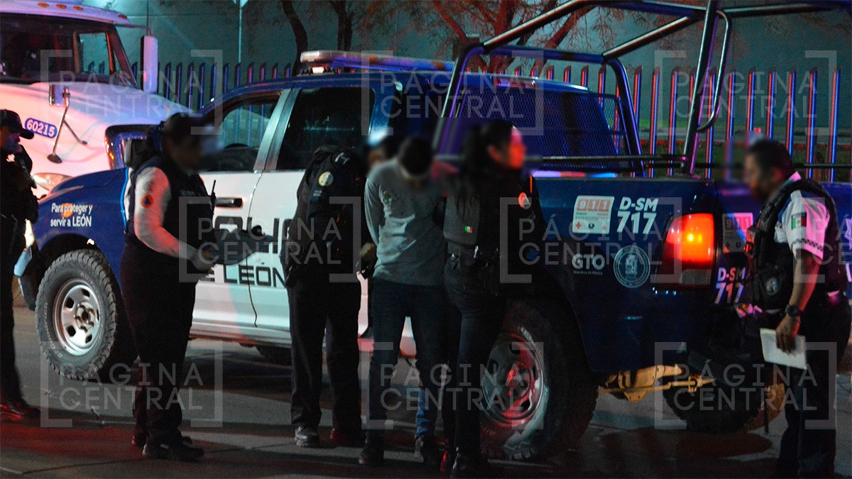 Llegaba a su trabajo y fue atacada con un arma blanca por su ex; sus compañeros la salvaron