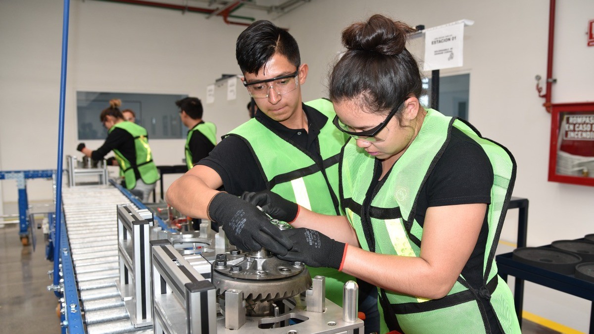 ¿Reducción de jornada laboral preocupa a empresarios? Esto dijeron