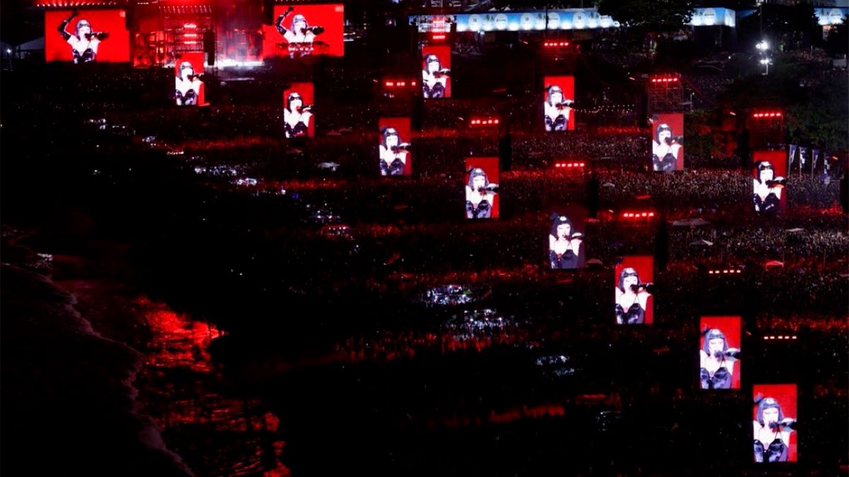 Frustran atentado con bomba en concierto de Lady Gaga; había dos millones de asistentes