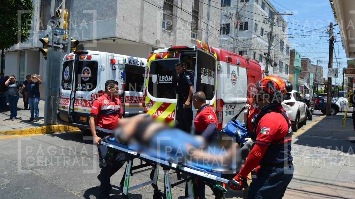 ¡Grave accidente! Elevador se desploma en Banco Azteca con 6 personas dentro y esto pasó