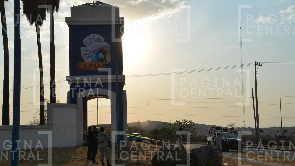 ¡Estaba sentado y solo! Hallan a hombre muerto en la ‘pasada’ de estudiantes a su escuela