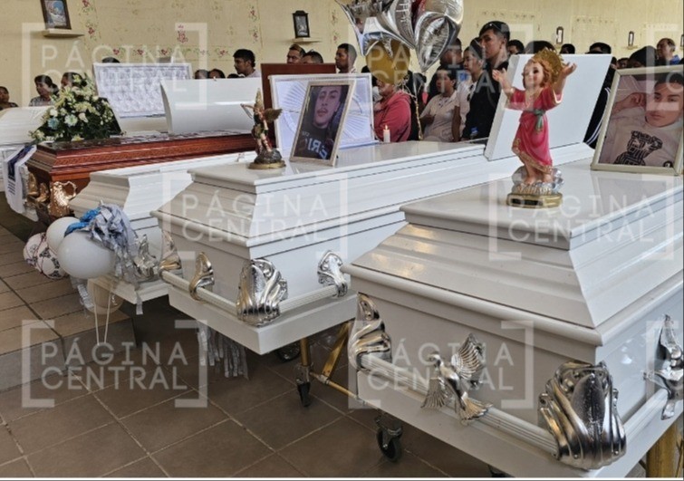 “¡Dejen de asesinar a sus hermanos!” Oran en misa de cuerpo presente por víctimas de masacre