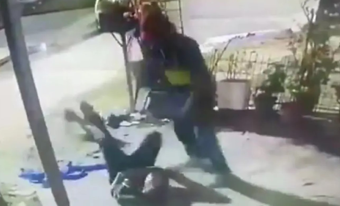 VIDEO Robo termina en tragedia: Asaltante le perfora el corazón a joven 