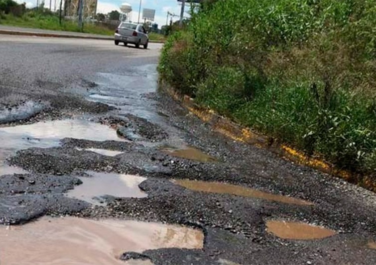León enfrenta repunte de baches en temporada de lluvias ¿Quién los atiende?