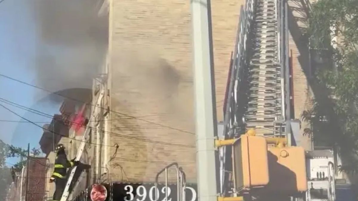 VIDEO Cae desde el 3er piso: Muere hombre cuando era rescatado de incendio