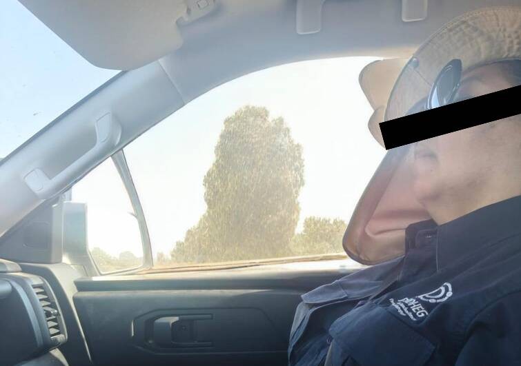 Señalan a personal de Derechos Humanos de irrespetuoso y exhiben a trabajadora dormida