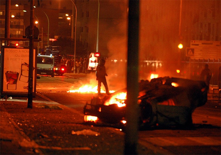 VIDEOS Festejos por el campeonato del PSG dejan dos muertos y más de 550 detenidos