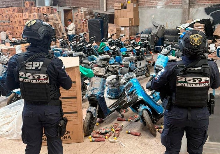 Catean bodega en León y recuperan más de 2.5 mdp en mercancía y vehículos robados