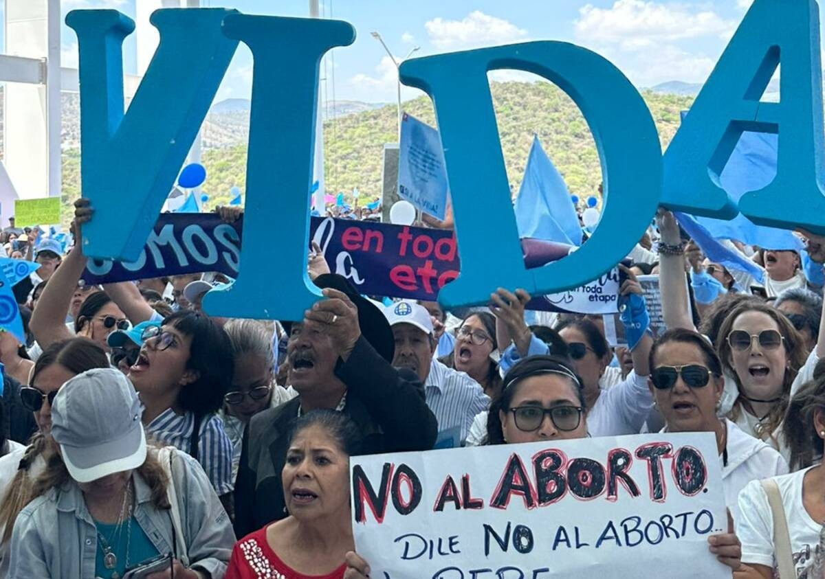 Gobernadora se dice respetuosa de la decisión del Congreso sobre despenalización del aborto