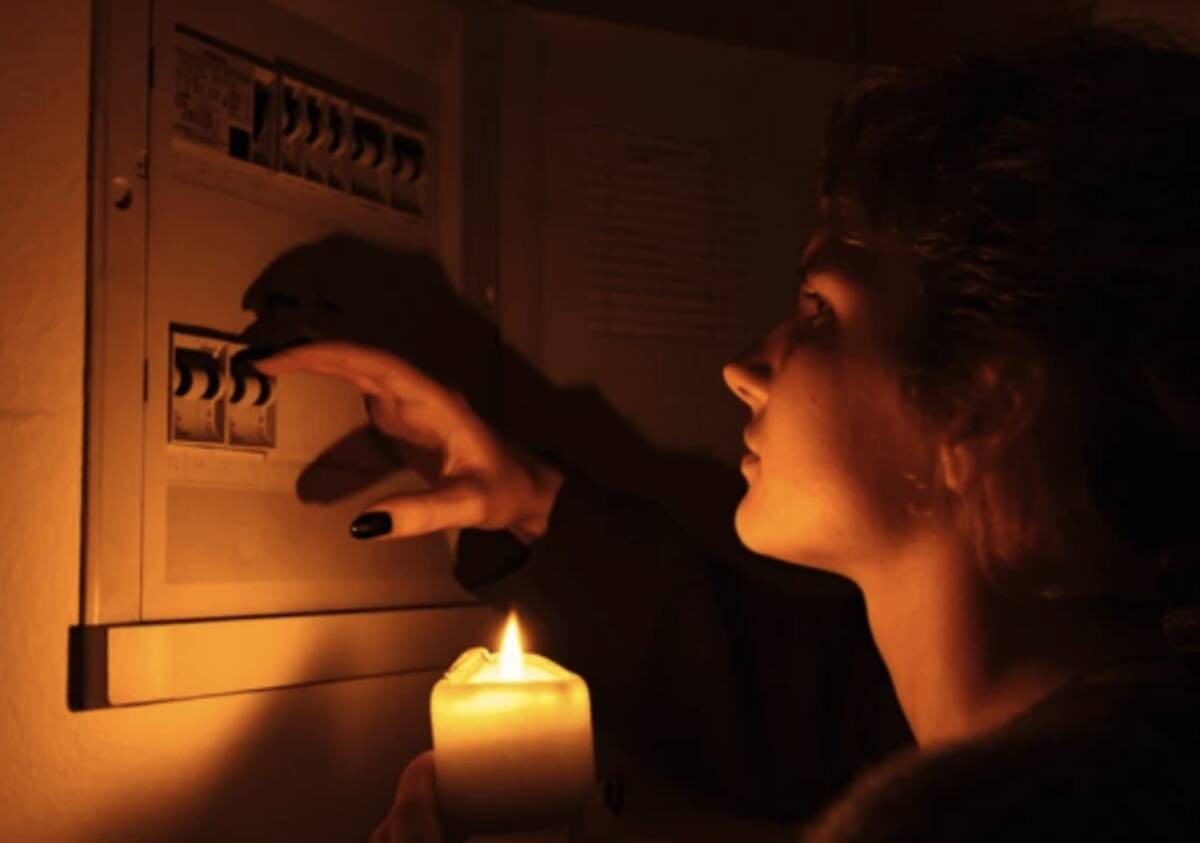 ¡Basta ya! Exigen habitantes de esta colonia pronta solución a apagones